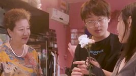 科技味、健康范……透視“孝心禮物”里的消費(fèi)升級