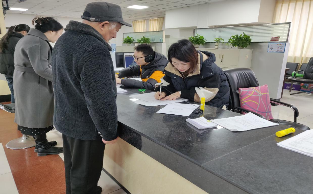 四川省樂山市犍為縣行政審批局：政務(wù)服務(wù)“零距離” 便民利民“有溫度”