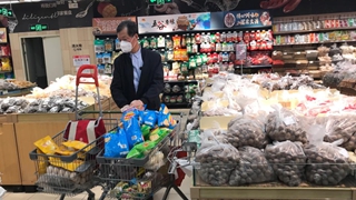“掃碼”、兩米線……上海復(fù)商復(fù)市現(xiàn)場直擊