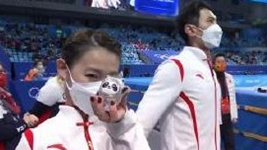 摸摸“冰墩墩”能有好運氣？奧運選手的“幸運密碼”藏不住了