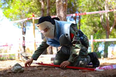 中國第21批赴黎維和官兵通過聯(lián)合國掃雷、排爆資質(zhì)認證
