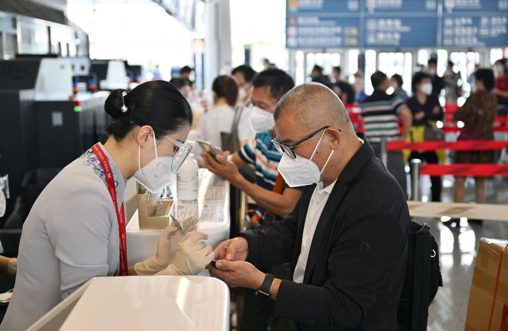 ?？诨謴?fù)國際及地區(qū)客運(yùn)航線