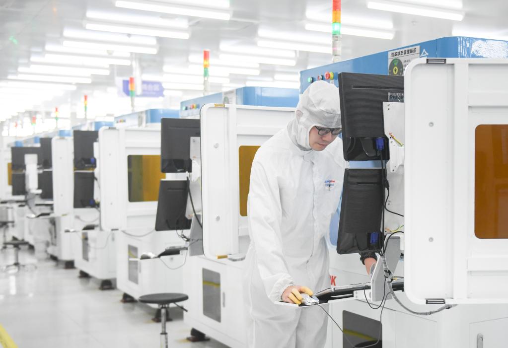 強信心·開新局｜靠譜服務、技術推銷、標準開路——一家光通信企業(yè)的“出海秘籍”
