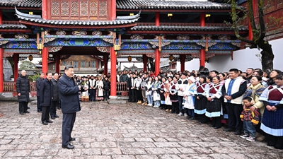 習(xí)近平在云南考察時(shí)強(qiáng)調(diào) 解放思想改革創(chuàng)新奮發(fā)進(jìn)取真抓實(shí)干 在中國式現(xiàn)代化進(jìn)程中開創(chuàng)云南發(fā)展新局面