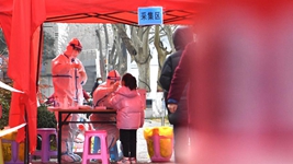 一天一次全員核酸檢測(cè)，千萬人口城市鄭州是如何做到的？