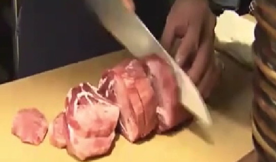 無奈！價(jià)格飛漲 日本牛肉供應(yīng)緊缺沖擊餐飲業(yè)